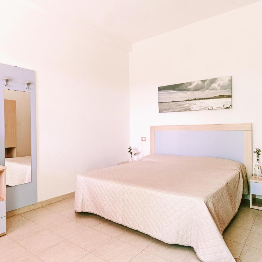 ויאסטה Villaggio Eco-Sostenibile Cala Molinella מראה חיצוני תמונה