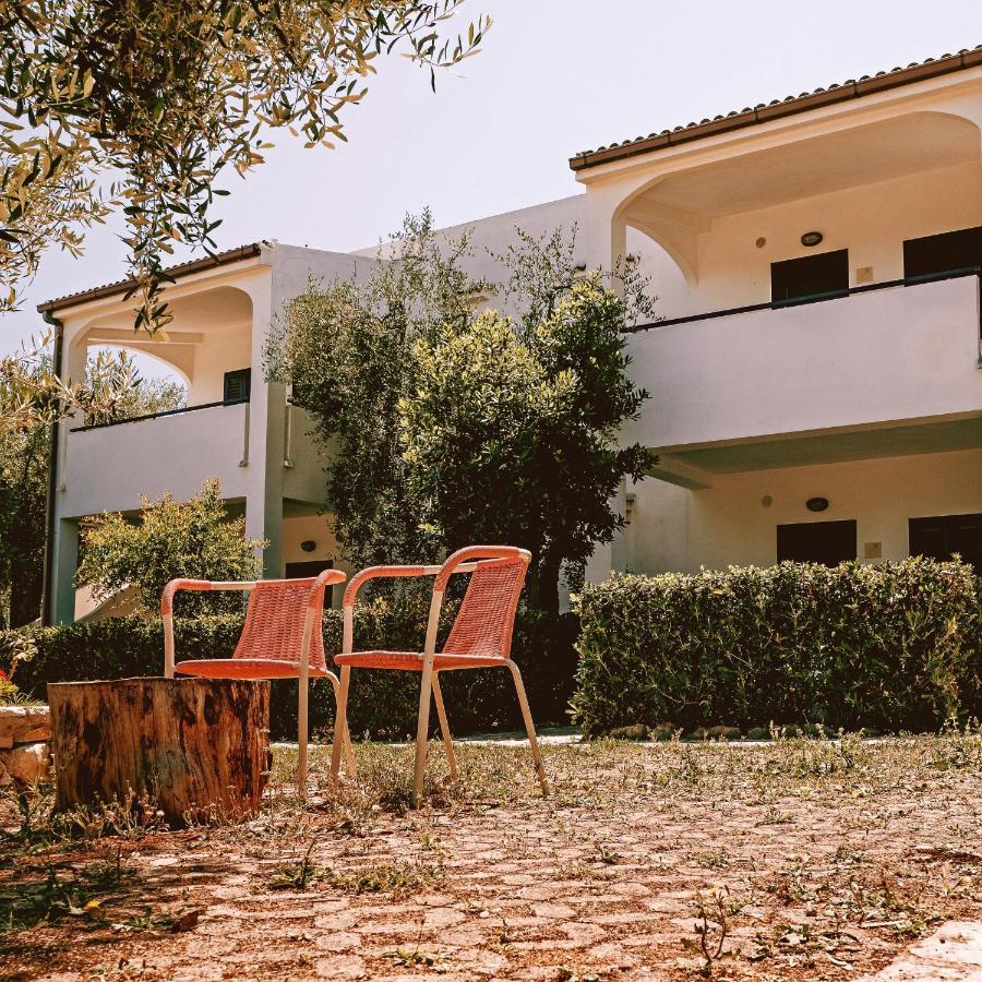 ויאסטה Villaggio Eco-Sostenibile Cala Molinella מראה חיצוני תמונה