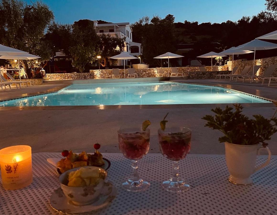 ויאסטה Villaggio Eco-Sostenibile Cala Molinella מראה חיצוני תמונה