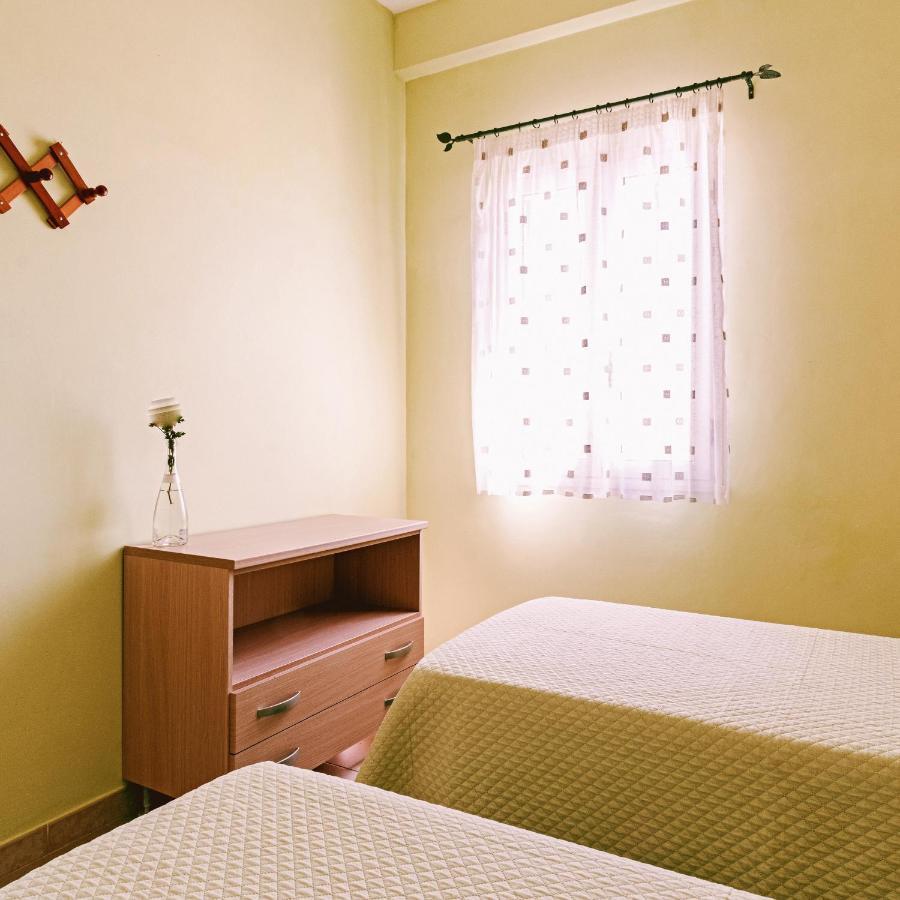 ויאסטה Villaggio Eco-Sostenibile Cala Molinella מראה חיצוני תמונה