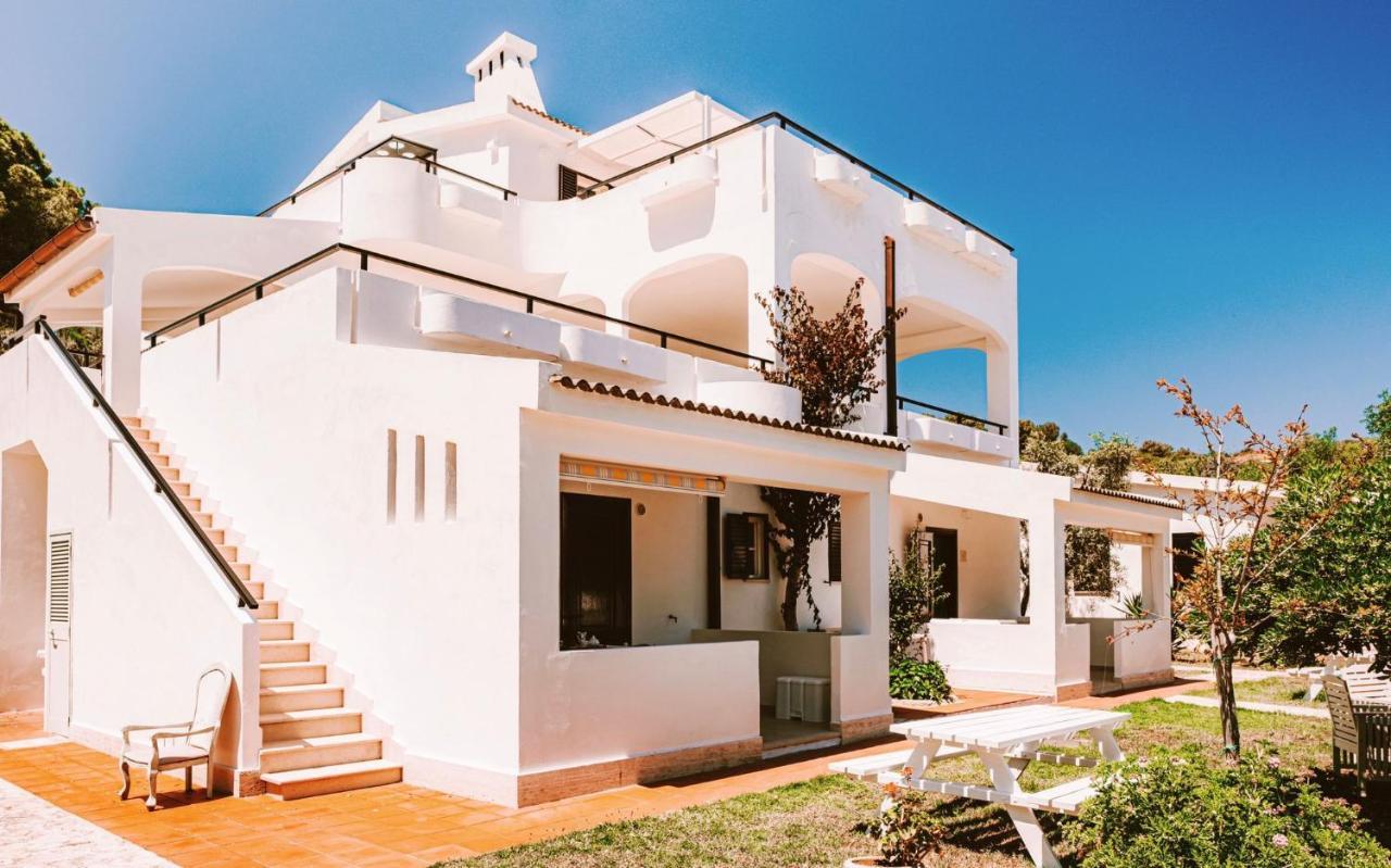 ויאסטה Villaggio Eco-Sostenibile Cala Molinella מראה חיצוני תמונה